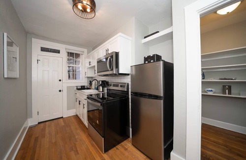 Ghent Apartment | Colley Manor - Washington Suite