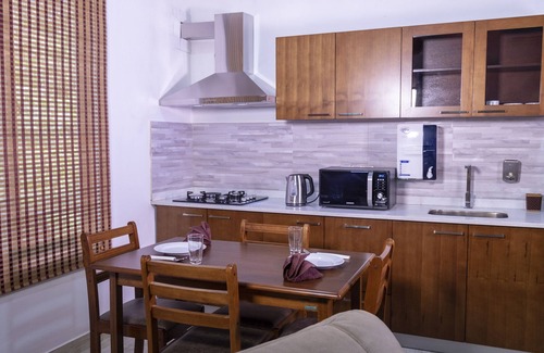 Pita Kotte Apartment | Colombo ECO Treats Homestay - Deluxe and service tourists apartment