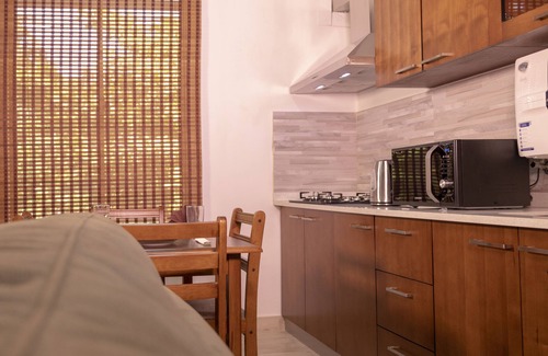 Pita Kotte Apartment | Colombo ECO Treats Homestay - Deluxe and service tourists apartment