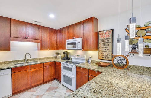 Lake Michigan Beach House | Coloma Retreat w/Fire Pit, Walk to Beaches!