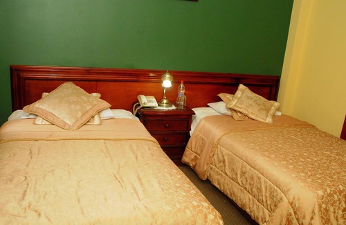 Parroquia Huachi Loreto Hotel | Colony Inn Hotel