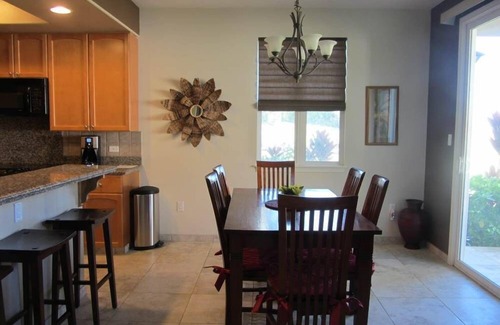Waikoloa House | Colony Villa | Paradise among the Palm Trees