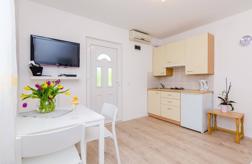 Mlini Apartment | Color Apartments - One Bedroom Apartment with Terrace and Partial Sea View (Blue)