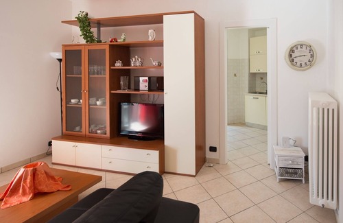 Careno House | COLOR WITH PANORAMA AND RENOVATED PARKING