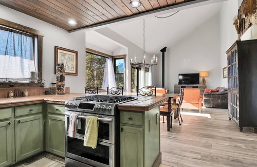 Evergreen House | Colorado Dream Vacation!5 min to Lake House!Next to nothing,close to everything!