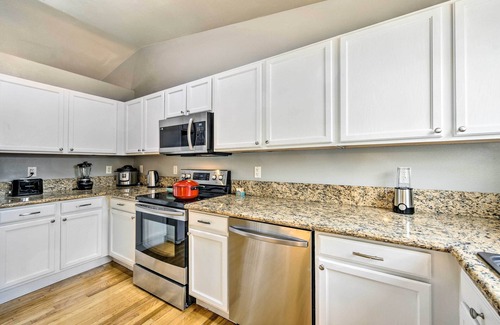 Northeast Colorado Springs House | Colorado Springs Vacation Home - Walk to Park