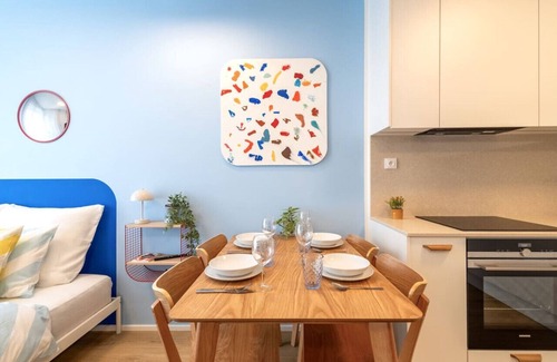 Holesovice Apartment | Colorful Apartment Balcony Free Parking