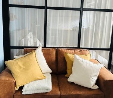 Grizinkalns Apartment | Colorful Apartments Y