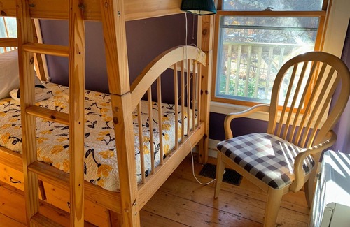 Rowe Bed & Breakfast | Colorful Bunk Bed Room, Cozy Farmhouse Retreat - Purple Dorm