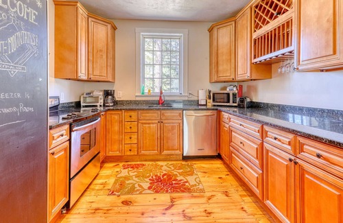 Conway House | Colorful, charming home with pond access - near hiking, the Kank & more