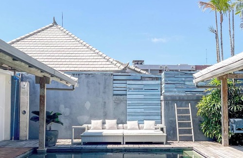 Sunset Road Villa | Colorful & Sleek-Modern 3Beds Private Villa Next To Seminyak