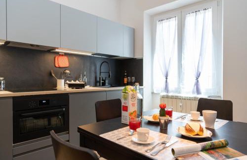 Celio Apartment | Colosseo Luxe Apartment in the center of Rome