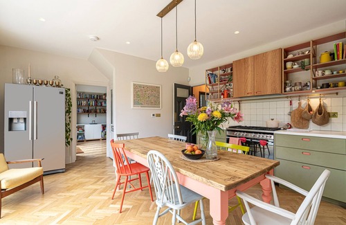 St. Leonard's House | Colour Gems