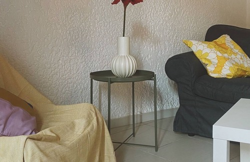 Malia House | Colourful Cottage in the old village, close to everything & 15min walk to beach