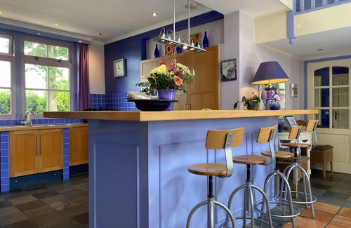 Municipality of Mill en Sint Hubert House | Colourful farmhouse in the middle of nature