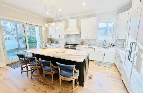 The Pines House | Columbia avenue 48
