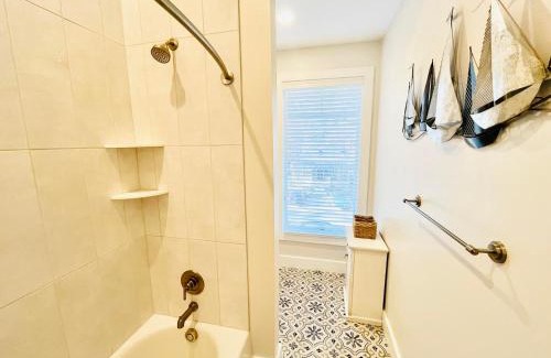The Pines House | Columbia avenue 48