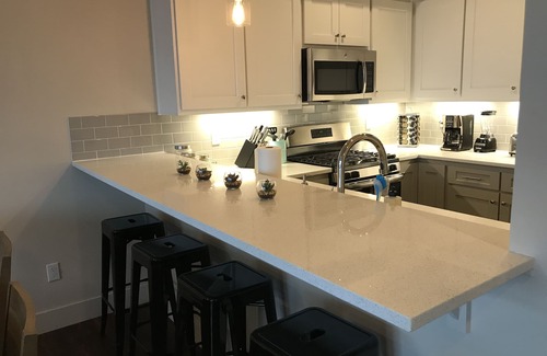 Troutdale House | Columbia Gorge Industrial Loft on 2nd Street - 2 bdrm plus Den