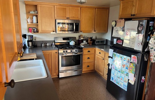 Eugene House | Columbia House - Near UO, Washburne Park & 4 blocks from Hayward Field