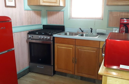 Idaho Springs Hotel | Columbine INN