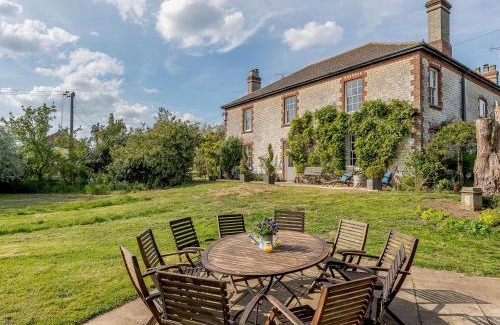 Thetford House | Colveston Manor