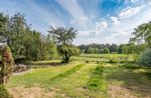 Thetford House | Colveston Manor