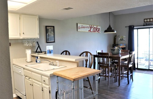 Comanche Point At Point Venture House | Comanche Condo - Tee Off at The Lake! - 3 bed/2 bath - POINT VENTURE
