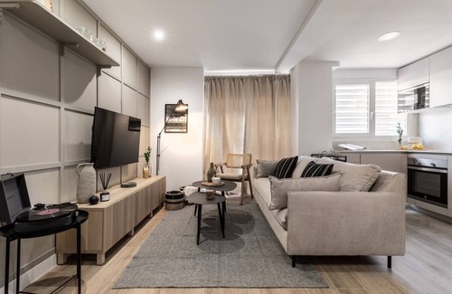Cuatro Caminos Apartment | Combre - 1 bedroom with pool in Castilla