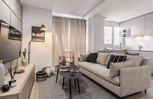 Cuatro Caminos Apartment | Combre - 1 bedroom with pool in Castilla