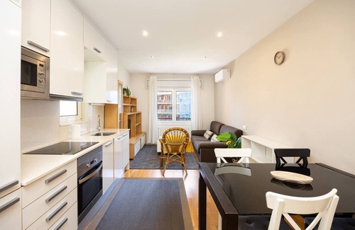 La Maternitat i Sant Ramon Apartment | Come enjoy the real Barcelona experience!