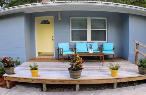 Ocklawaha House | Come experience “real Florida” at this pet friendly Silver Springs Hideaway!