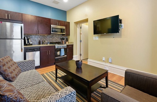 St. Clairsville House | Come home to a Lavishly Renovated Condo minutes from Wheeling 205