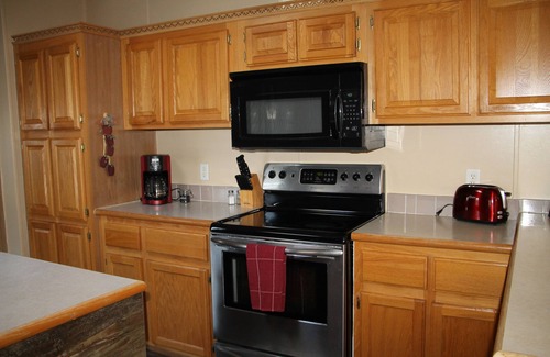 Wellman House | Come relax in this beautiful 3 bedroom house with lots of space! cozy & peaceful