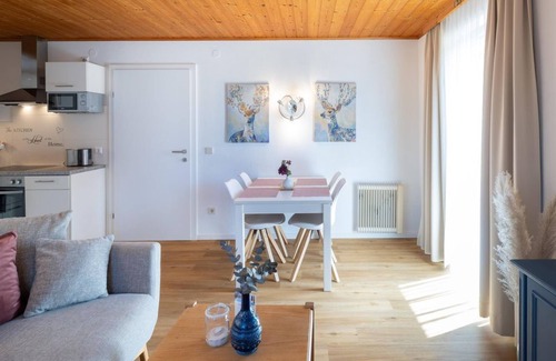Unterburg am Klopeiner See Apartment | Comfortable apartment A with terrace - Ferienpark Scheiber