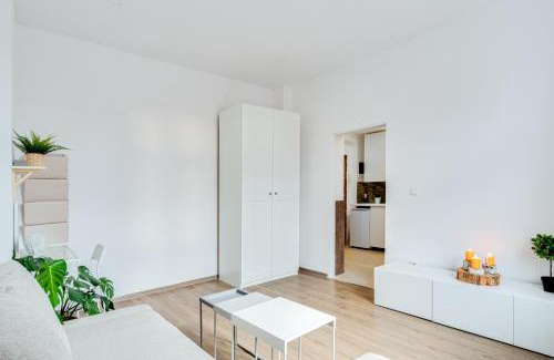 Opole Apartment | COMFISTAY Ozimska 55 - City Access and Free Parking