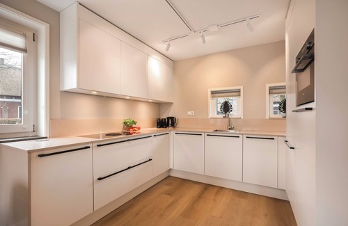 Nooitgedacht House | Comfort 10-person 'children's' farmhouse in the holiday park Hof van Saksen