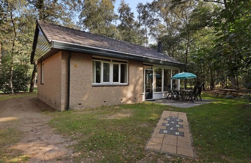 Nieuw-Milligen House | Comfort 6-person children's bungalow in the holiday park Landal Rabbit Hill