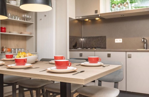 Nieuw-Milligen House | Comfort 8-person bungalow in the holiday park Landal Rabbit Hill