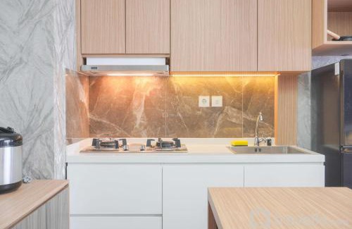 Mampang Prapatan Apartment | Comfort and Modern Look 2BR at 26th Floor Samara Suites Apartment By Travelio