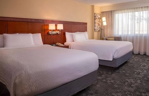 University Place Hotel | Comfort and Relaxation! Outdoor Pool, Pet-Friendly Property, Parking!
