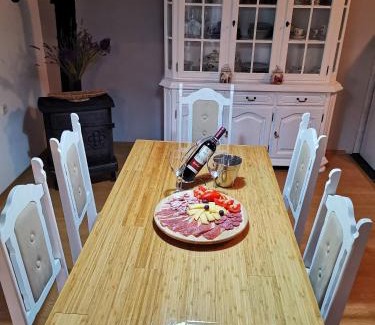 Vrgorac Apartment | Comfort apartment with garage Aria