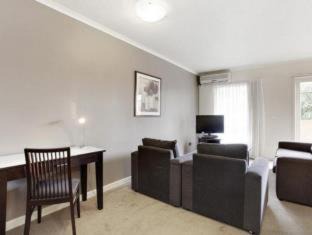 Fitzroy Hotel | Comfort Apartments Royal Gardens