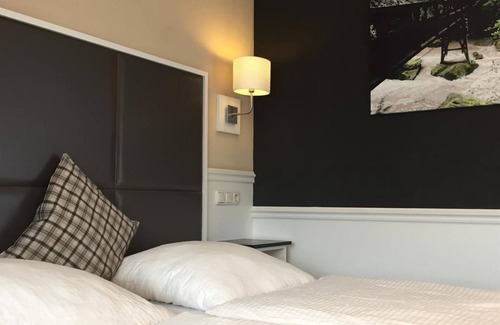 Echternacherbruck Bed & Breakfast | Comfort balcony double room, shower/WC - Pension Zum Golfstübchen
