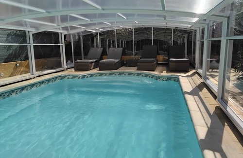 Puissalicon Apartment | Comfort - charm: Haven of peace with swimming pool, nearby sea and Languedoc treasures