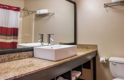 Dumas House | Comfort & Convenience! Pool, Pets Allowed, Near Window on the Plains Museum!
