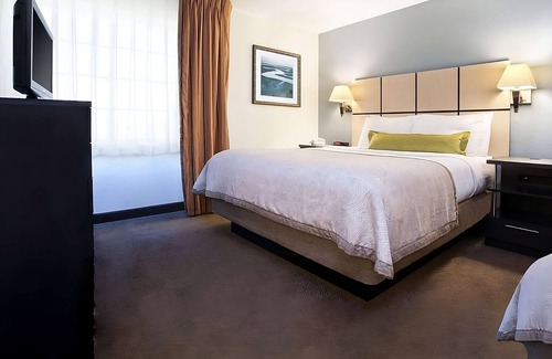 Las Colinas Hotel | Comfort & Convenience! w/Parking, Near Historic Main Street District!