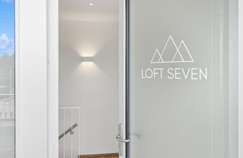 Root Apartment | COMFORT HOMES - Premium Apartments - 15' Lucerne - Washer & Dryer - Public Transport - Parking