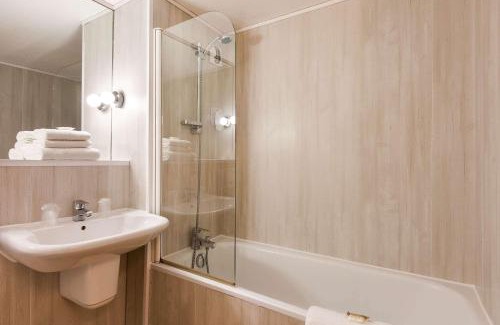 Evreux Hotel | Comfort Hotel Evreux
