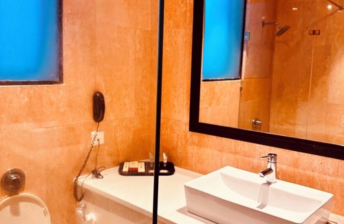 Ranjit Avenue Hotel | Comfort Inn Alstonia Amritsar