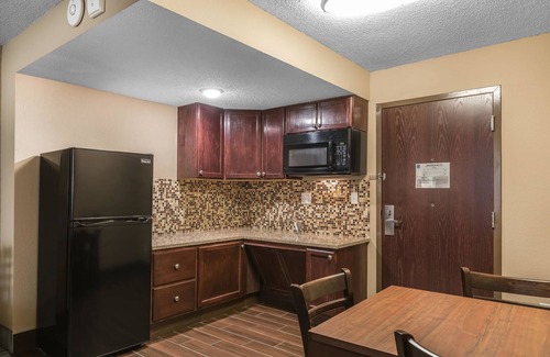 Bay City Hotel | Comfort Inn Bay City - Riverfront